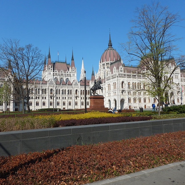 budapest-hongrie-manao-organisation-voyage-parlement